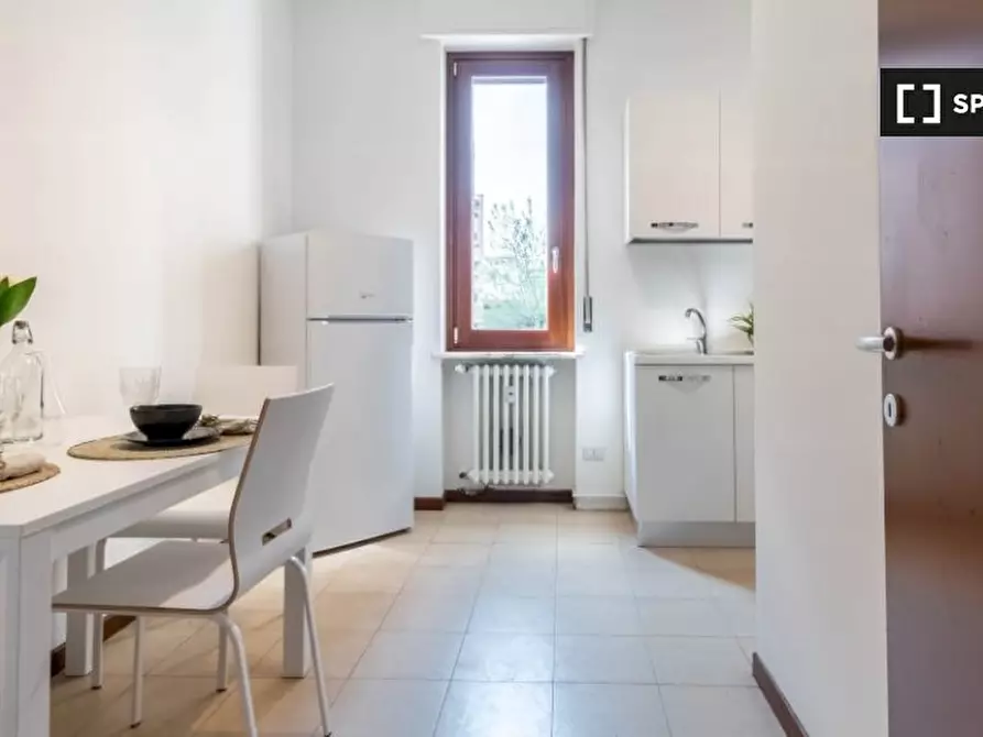 Immagine 6 di Camera condivisa in affitto  in Via Luciano Zuccoli a Milano