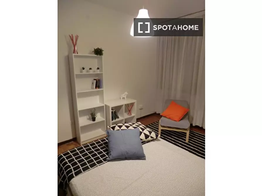 Immagine 19 di Camera condivisa in affitto  in via Carlo Collodi a Padova