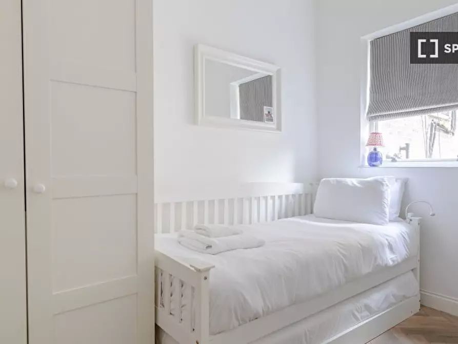 Immagine 2 di Appartamento in affitto  in flat a Camden Town