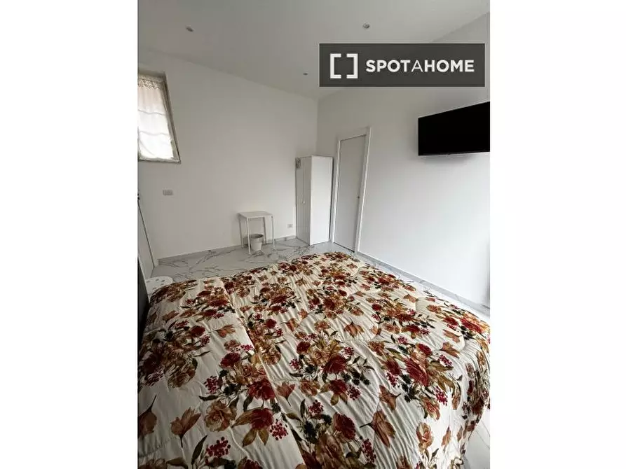 Immagine 11 di Camera condivisa in affitto  in Via Mario Greppi a San Donato Milanese