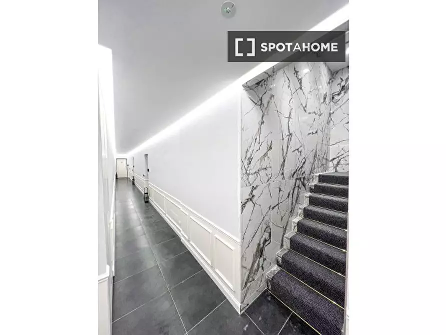 Immagine 13 di Appartamento in affitto  in Viale Legioni Romane a Milano