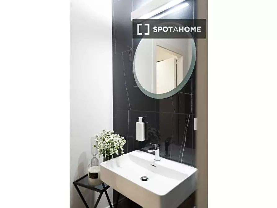 Immagine 5 di Ufficio in affitto  in Via Camillo Cavour a Firenze