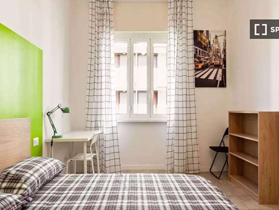 Immagine 2 di Camera condivisa in affitto  in Via Pantigliate a Milano