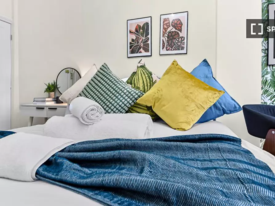 Immagine 11 di Ufficio in affitto  in flat a Hackney