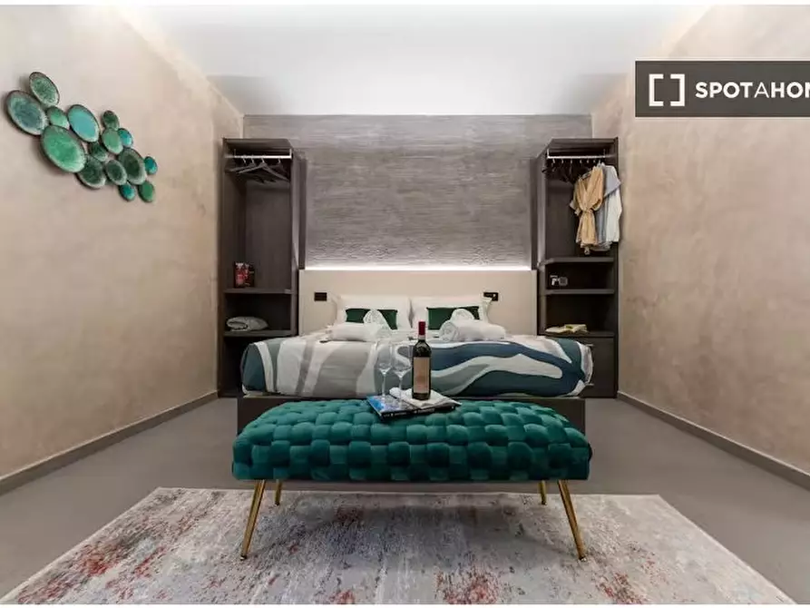 Immagine 2 di Camera condivisa in affitto  in Via Faenza a Firenze