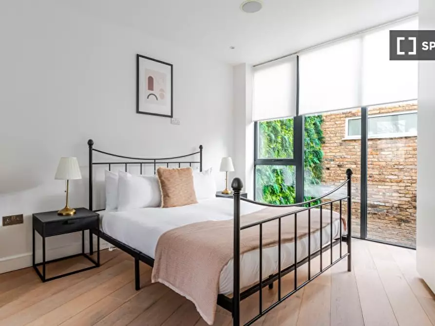 Immagine 12 di Appartamento in affitto  in Bell Street a Camden Town