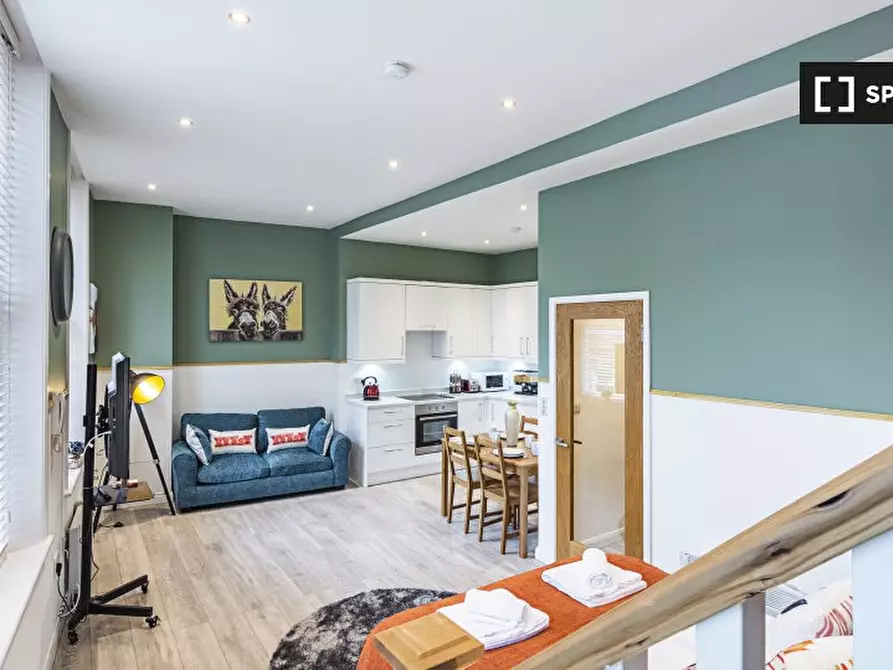 Immagine 3 di Ufficio in affitto  in Iverson Rd a Camden Town