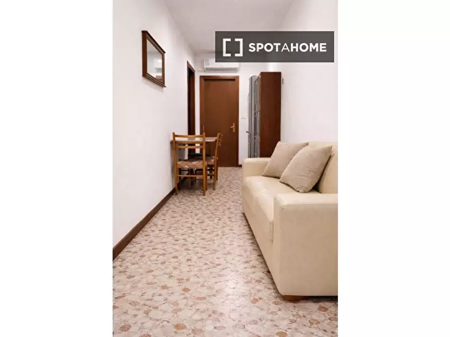 Immagine 4 di Camera condivisa in affitto  in Via Norma Cossetto a Padova