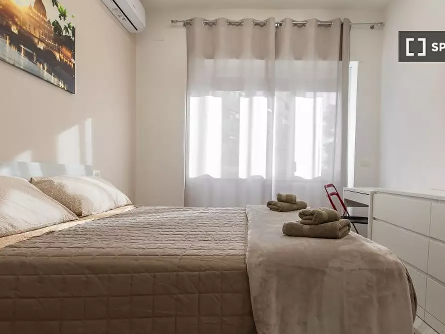 Immagine 16 di Appartamento in affitto  in Piazza Civitella Paganico a Roma