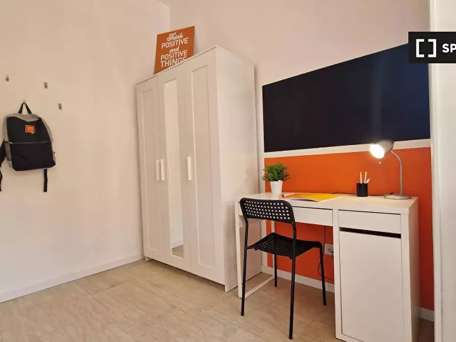 Immagine 14 di Camera condivisa in affitto  in Lungotevere di Pietra Papa a Roma