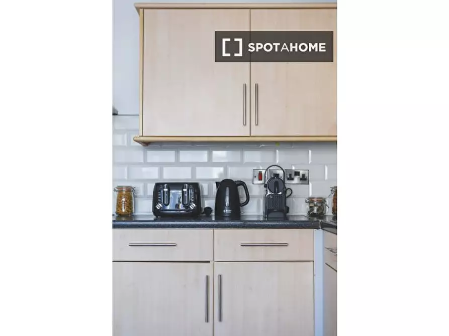 Immagine 17 di Appartamento in affitto  in Hughan Road a Stratford