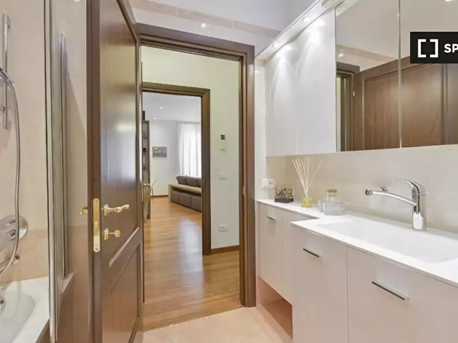 Immagine 12 di Appartamento in affitto  in Via dei Pandolfini a Firenze