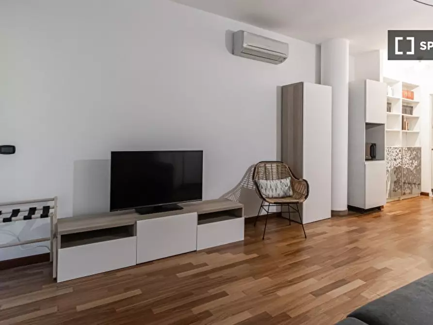 Immagine 17 di Ufficio in affitto  in Via Francesco Londonio a Milano