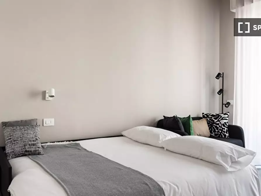 Immagine 15 di Appartamento in affitto  in Via Antonio Bazzini a Milano