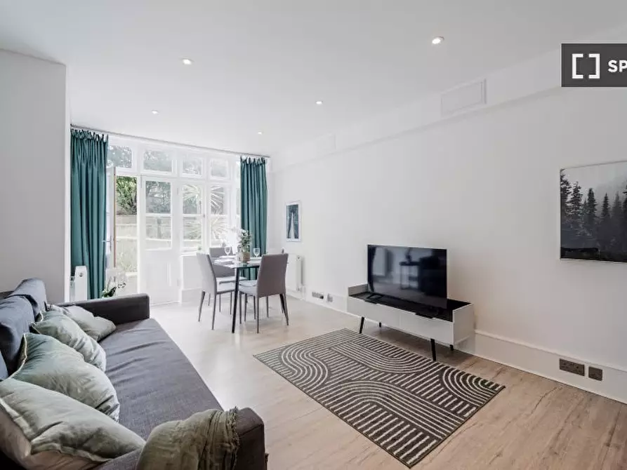 Immagine 3 di Appartamento in affitto  in Grenbeck Court a Kensington