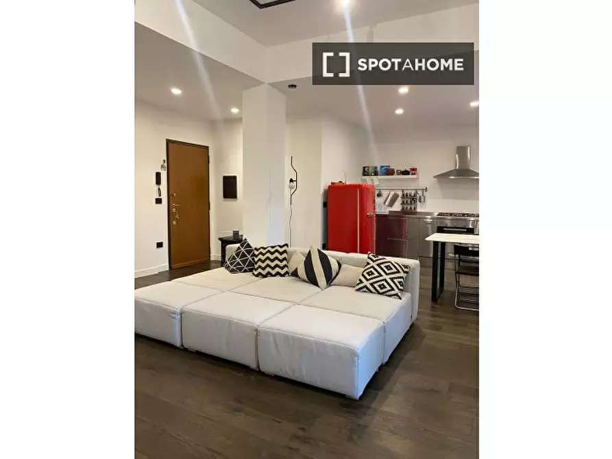 Immagine 5 di Appartamento in affitto  in Salita del Poggio Laurentino a Roma