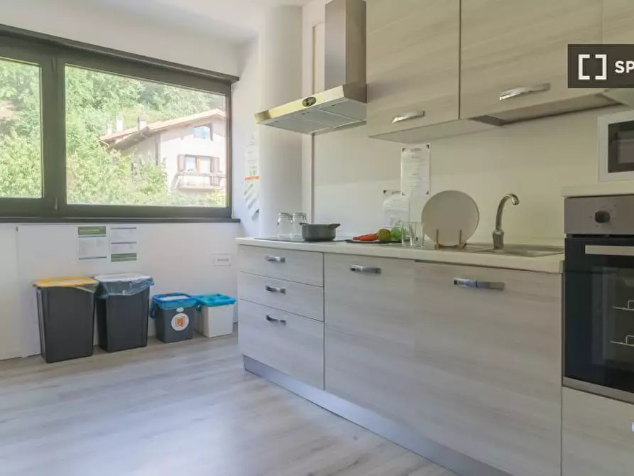 Immagine 3 di Camera condivisa in affitto  in Dei Solteri a Trento