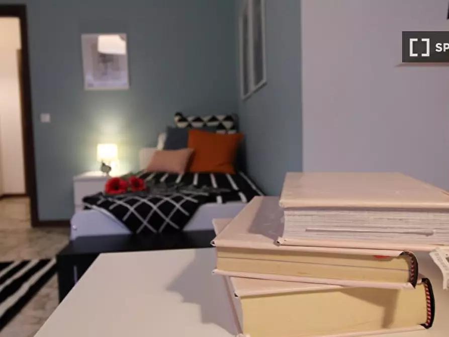 Immagine 6 di Camera condivisa in affitto  in Cipani a Brescia