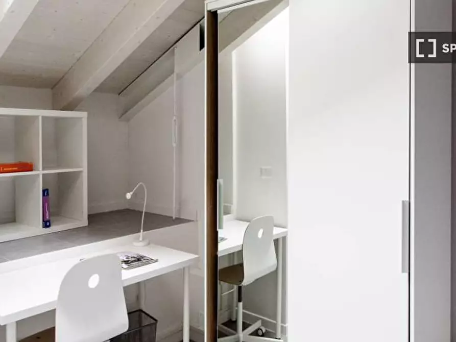 Immagine 4 di Camera condivisa in affitto  in Via Oreste Regnoli a Bologna