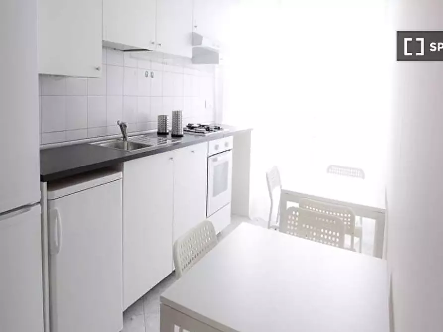 Immagine 9 di Camera condivisa in affitto  in Viale Ortles a Milano