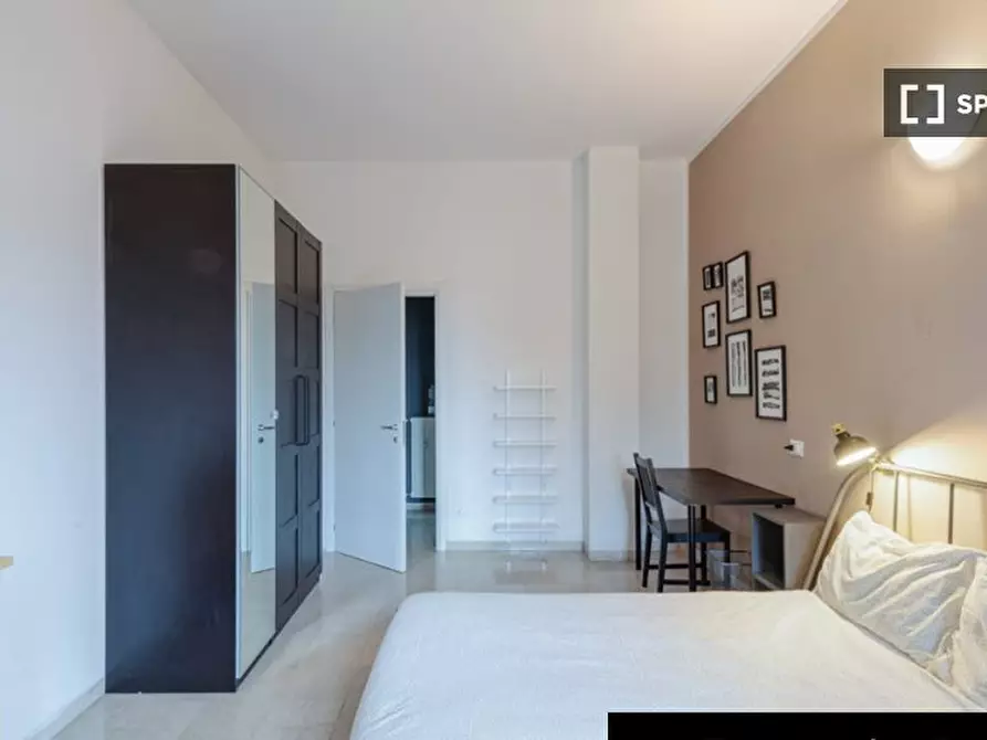 Immagine 3 di Camera condivisa in affitto  in Via Curtatone a Milano