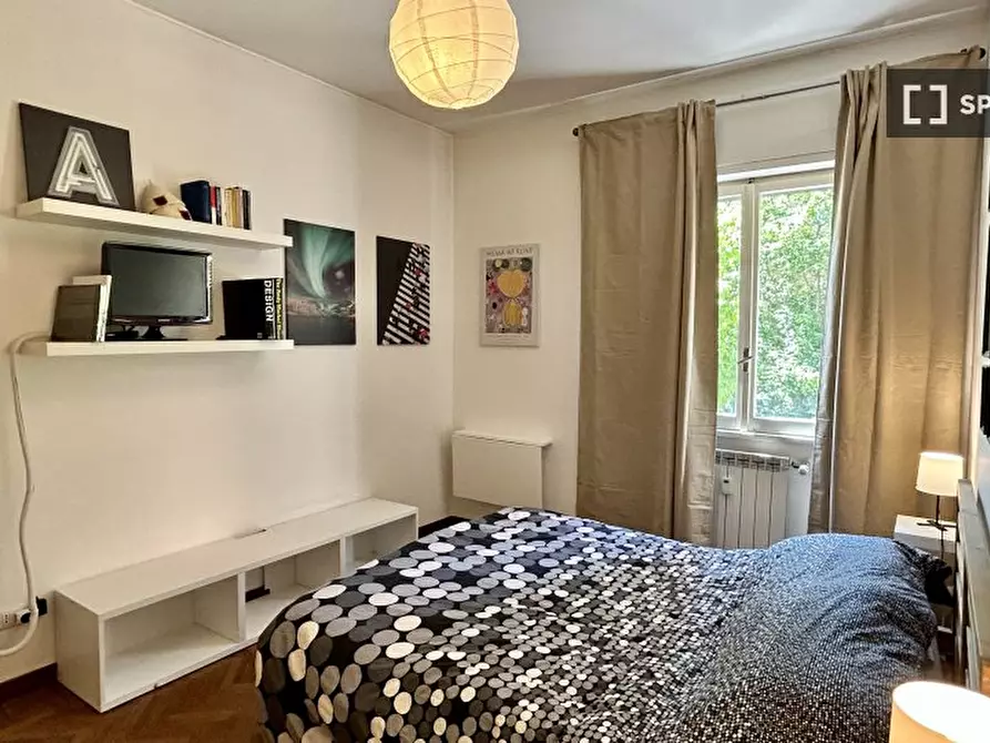 Immagine 11 di Camera condivisa in affitto  in Via Oderisi da Gubbio a Roma