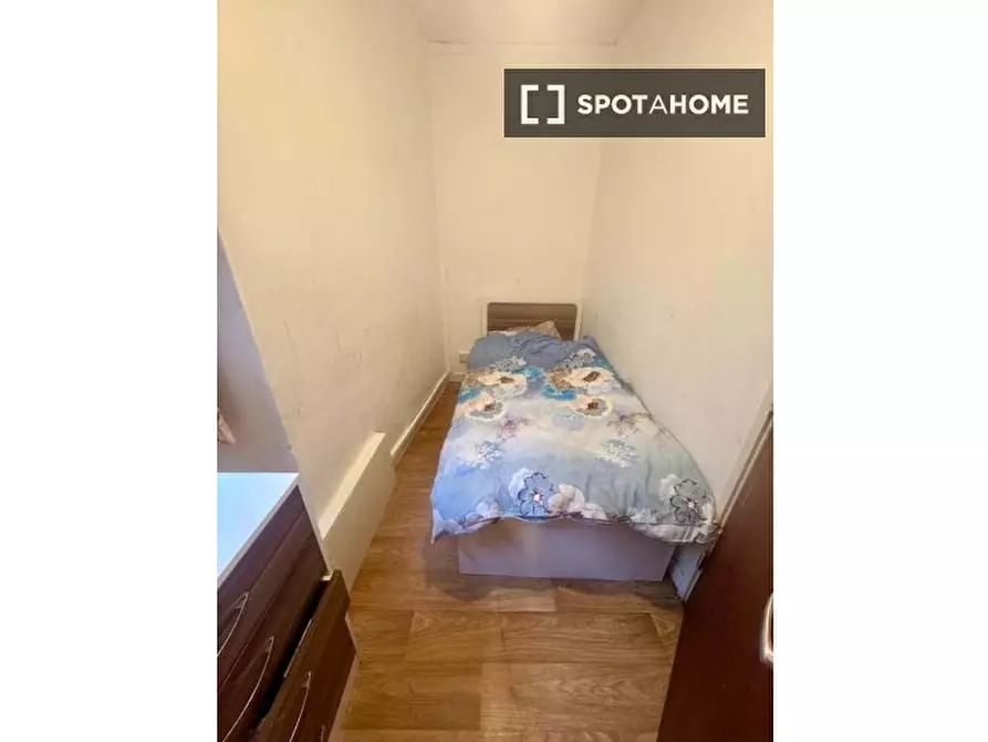Immagine 1 di Camera condivisa in affitto  in Offord Rd a Islington