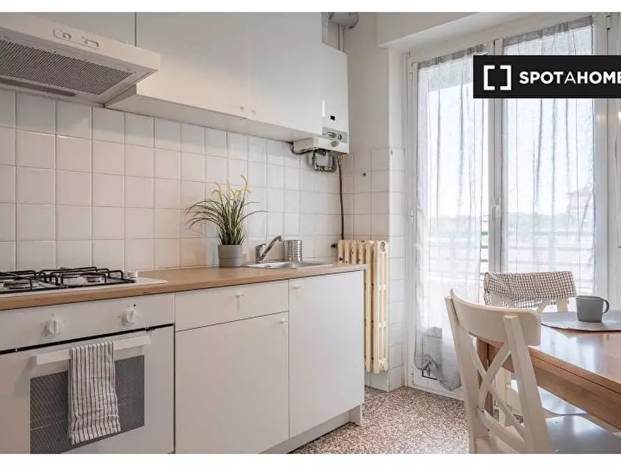 Immagine 10 di Camera condivisa in affitto  in Via Simone Saint Bon a Milano