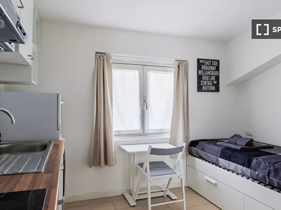 Immagine 4 di Ufficio in affitto  in Viale Monza a Milano