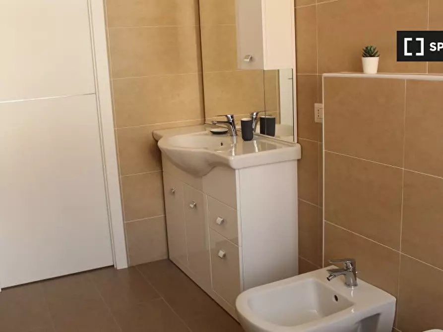 Immagine 8 di Camera condivisa in affitto  in Via Antonio Carnevali a Milano