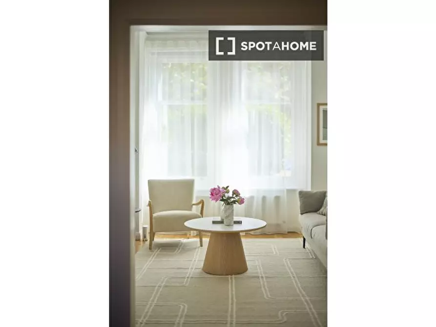 Immagine 10 di Appartamento in affitto  in Barcombe Avenue a Lambeth