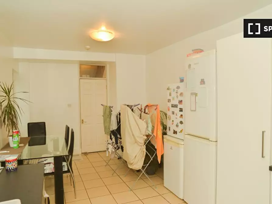 Immagine 9 di Camera condivisa in affitto  in Prince Regent Ln a East Ham