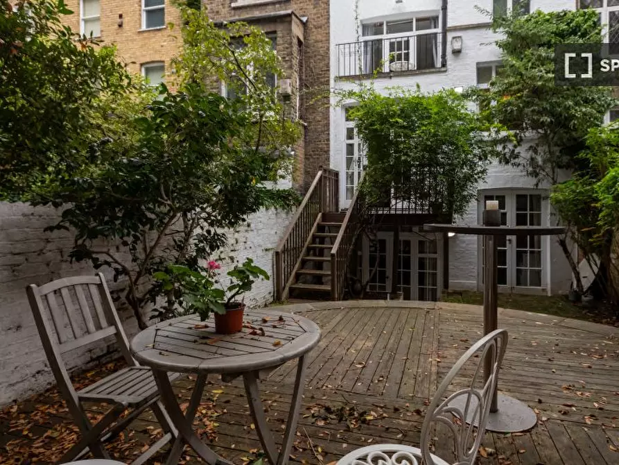 Immagine 15 di Appartamento in affitto  in Pelham St a Kensington