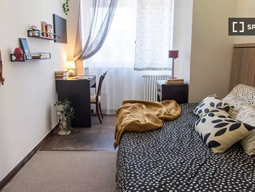 Immagine 1 di Camera condivisa in affitto  in Via Mario Musco a Roma