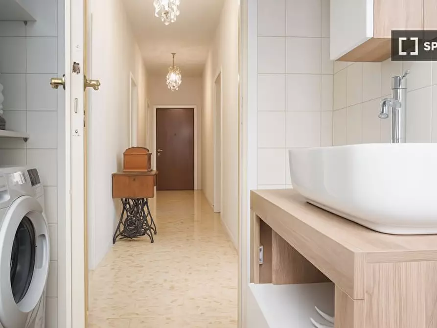 Immagine 9 di Appartamento in affitto  in P.za de Angeli Ernesto a Milano