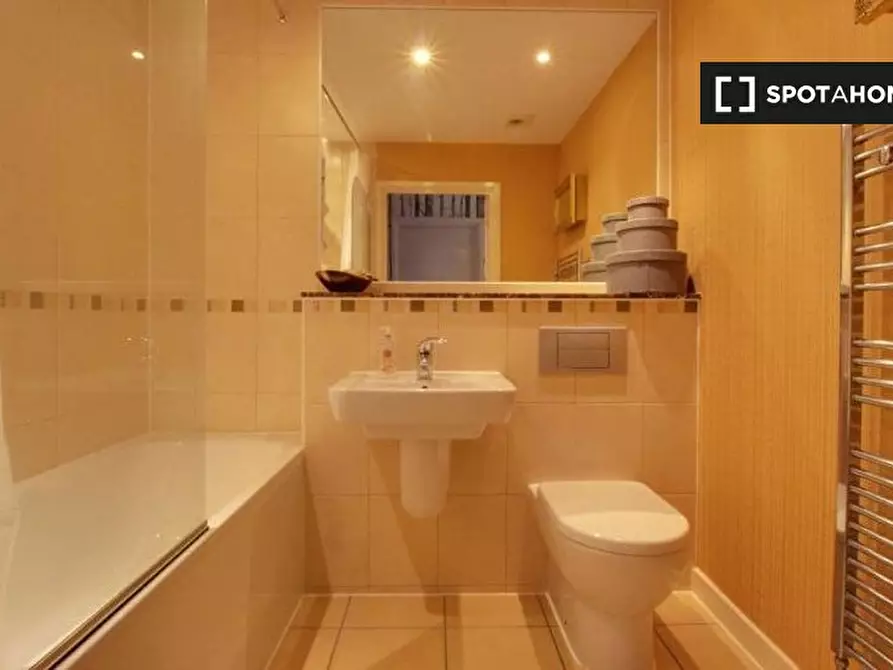 Immagine 4 di Camera condivisa in affitto  in Cosmopolitain Court a Enfield