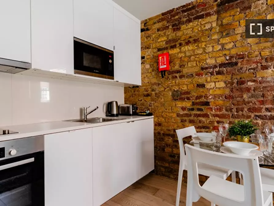 Immagine 4 di Appartamento in affitto  in Leather Ln a Camden Town