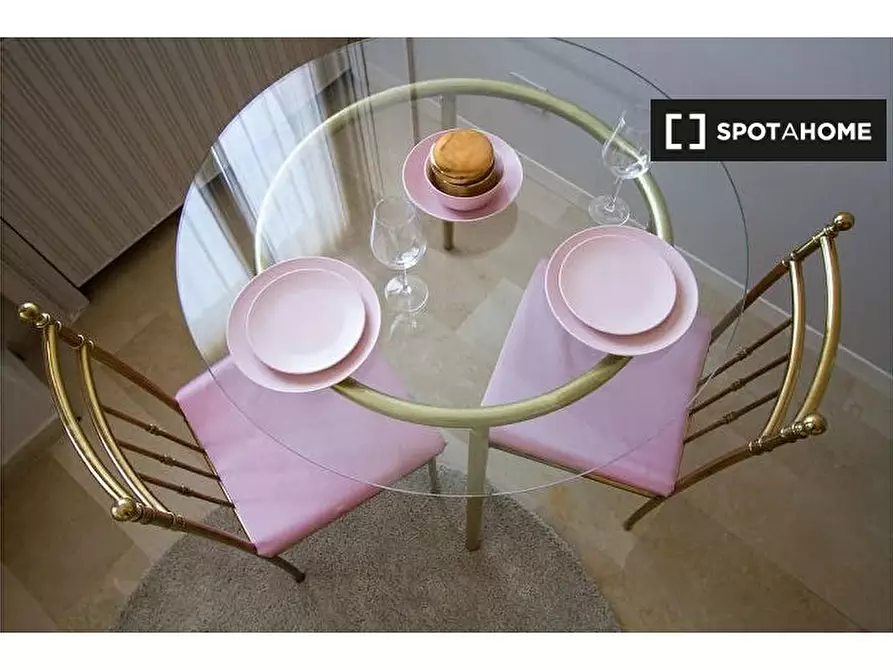 Immagine 5 di Ufficio in affitto  in Via dei Piatti a Milano