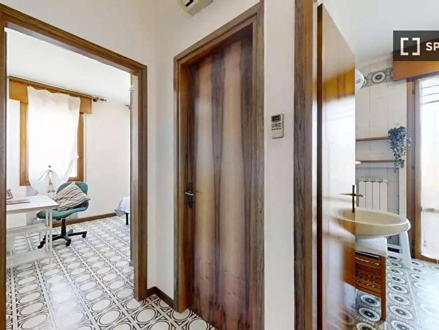 Immagine 17 di Camera condivisa in affitto  in VIA san marco a Padova