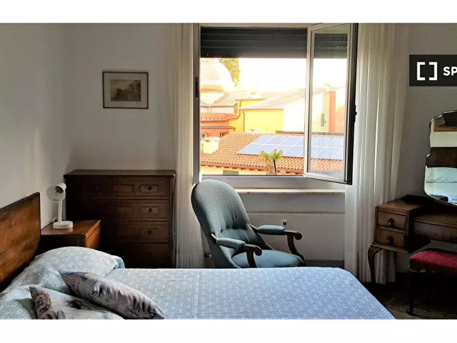 Immagine 7 di Camera condivisa in affitto  in Via Achille Neri a Genova