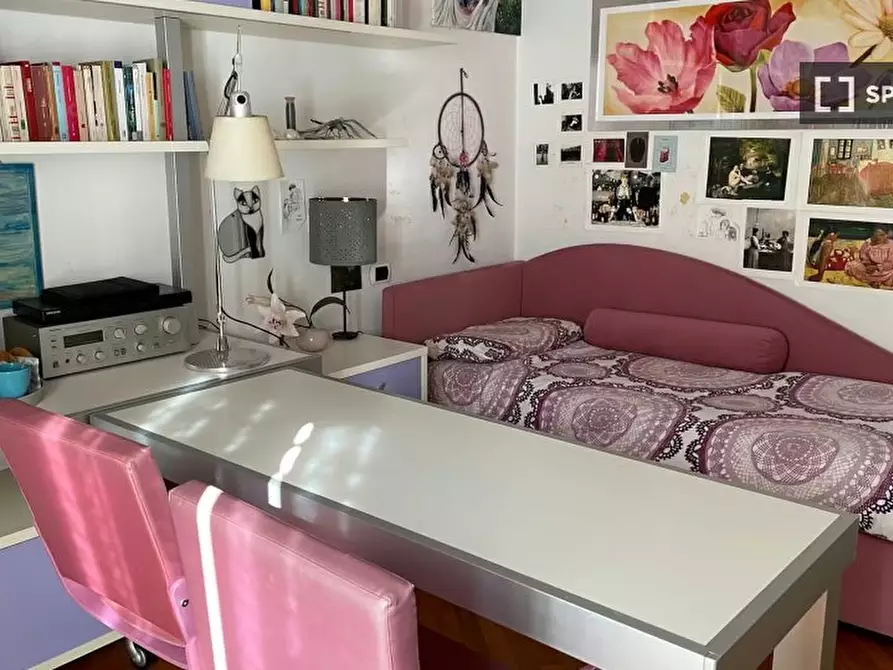 Immagine 4 di Camera condivisa in affitto  in Via Brunetto Latini a Firenze