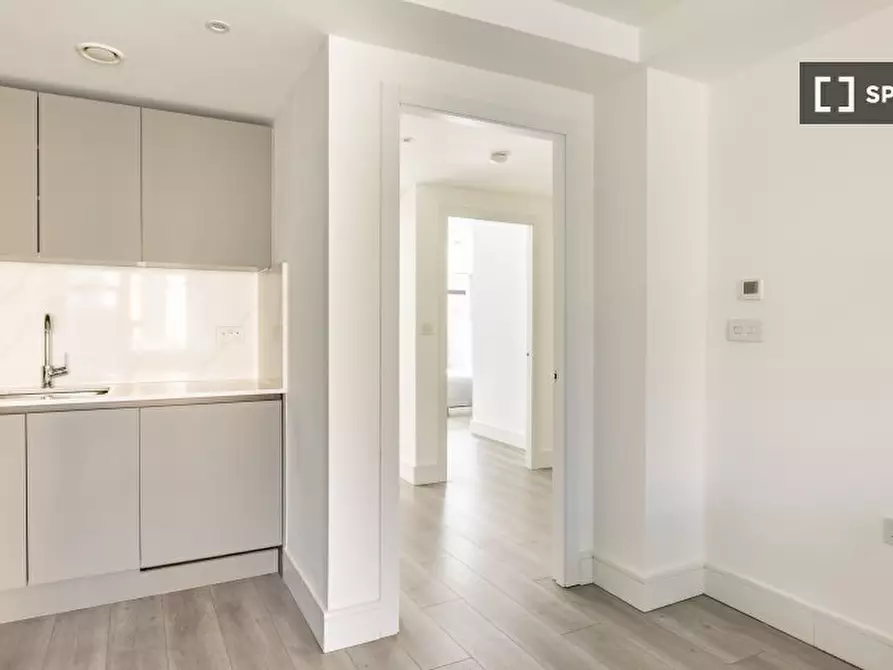 Immagine 6 di Appartamento in affitto  in Harlequin Ave a Hounslow