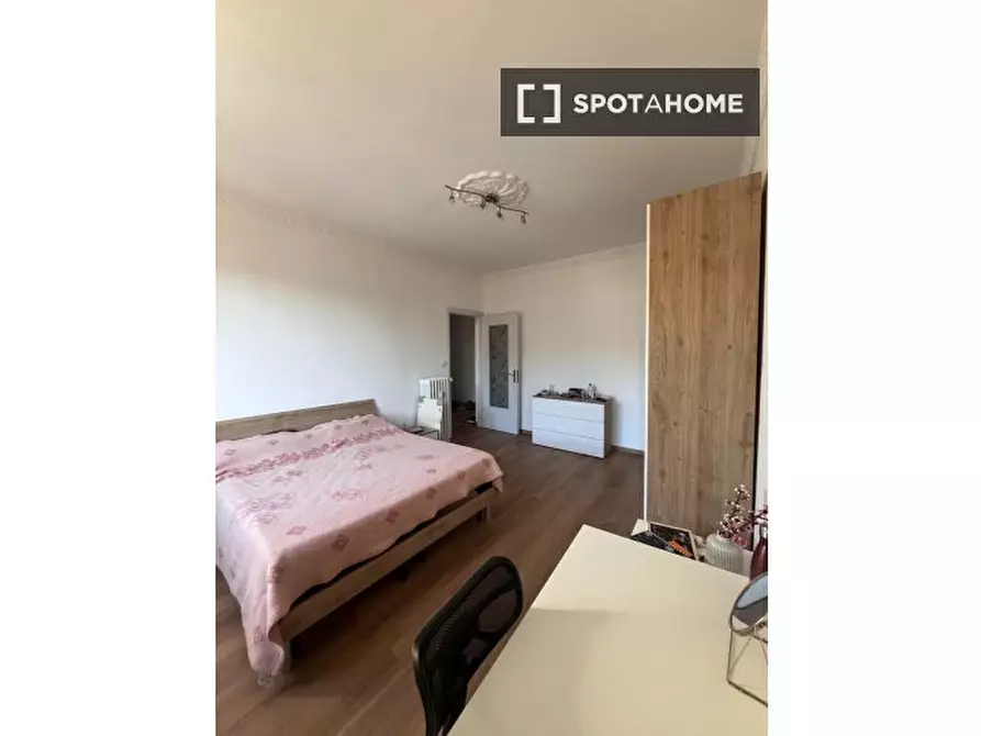 Immagine 4 di Camera condivisa in affitto  in Via Cortemilia a Torino