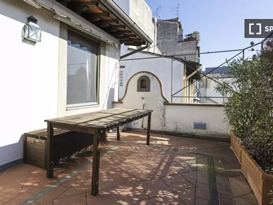 Immagine 11 di Appartamento in affitto  in Borgo S. Frediano a Firenze