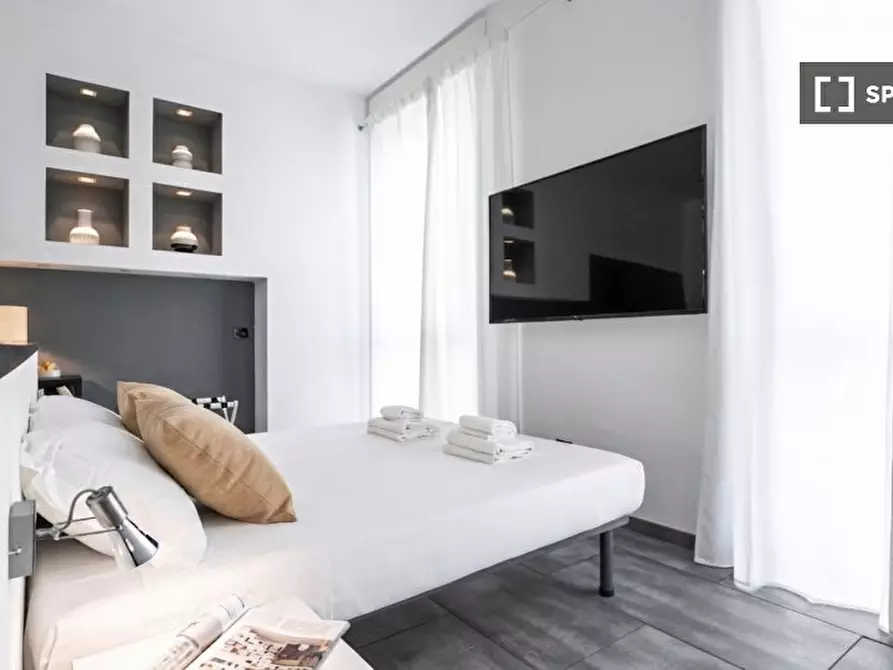 Immagine 10 di Appartamento in affitto  in Via Della Moscova a Milano