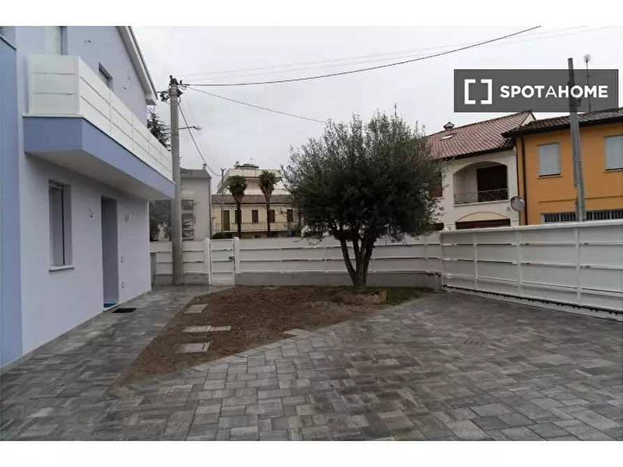 Immagine 16 di Camera condivisa in affitto  in Via Vecchia a Padova