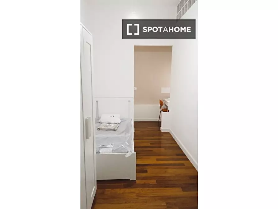 Immagine 4 di Camera condivisa in affitto  in Via Giovanni Brugnoli a Bologna