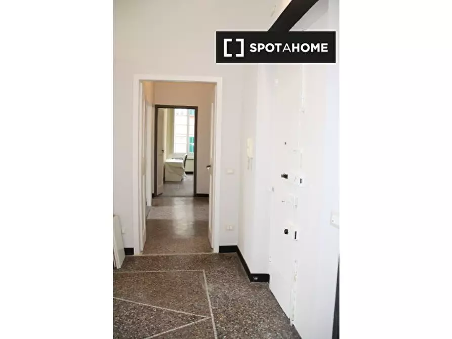Immagine 14 di Camera condivisa in affitto  in Piazza del Campo a Genova
