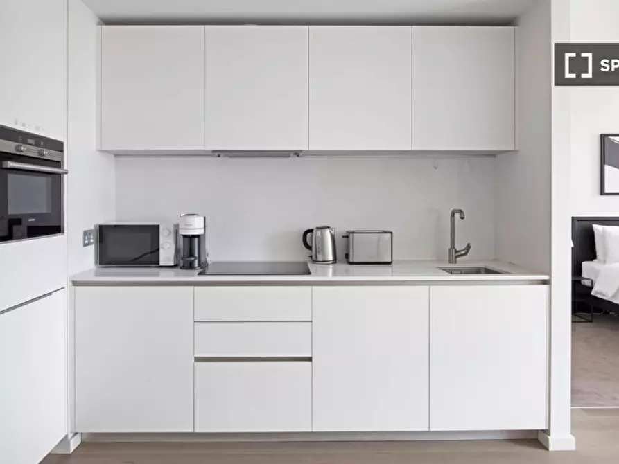 Immagine 4 di Appartamento in affitto  in Upper Ground a Camberwell