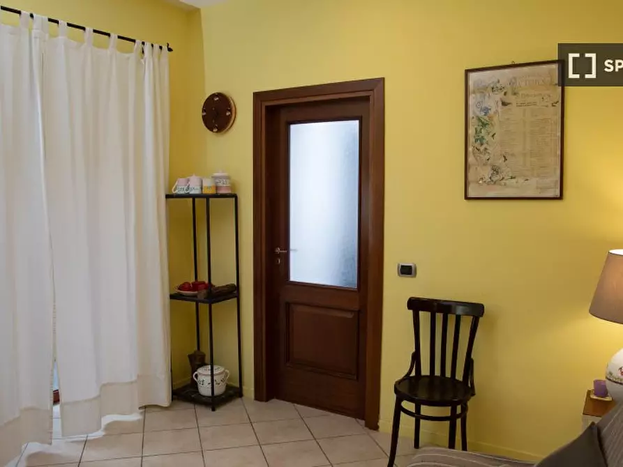 Immagine 2 di Appartamento in affitto  in C.so Vittorio Emanuele a Napoli